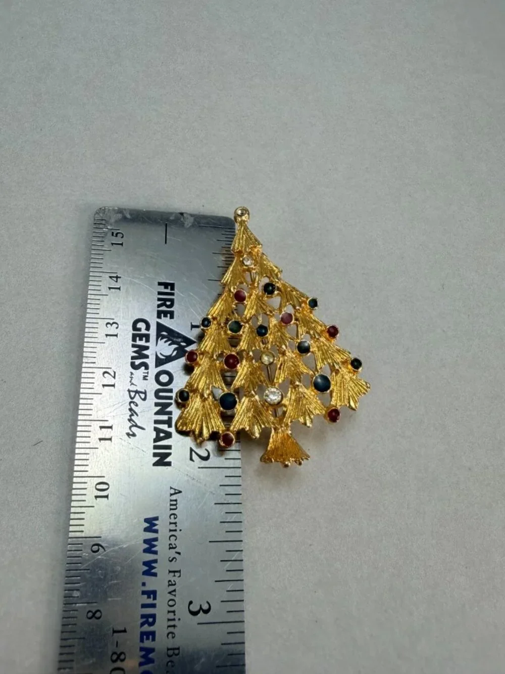 Vintage Christmas Tree Brooch Gold Tone Rhinestone Enamel Holiday Pin